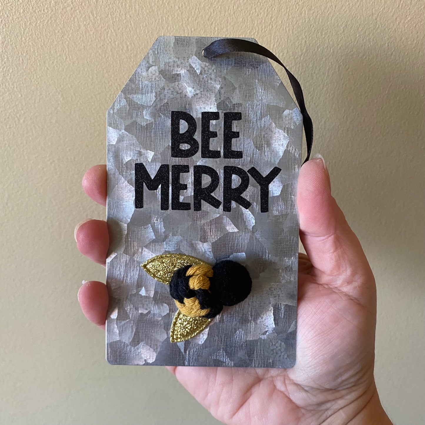 Metal Tag Ornament (Bee Merry)