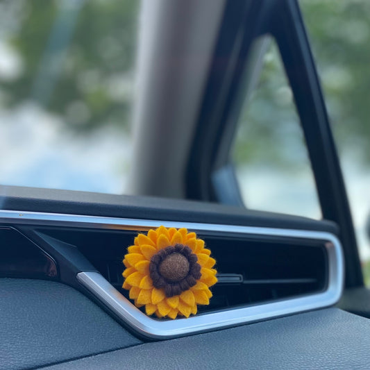Car Vent Essential Oil Air Diffuser- Felt Rose, Daisy or Sunflower