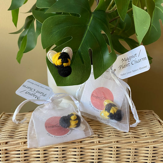 Plant Charm/Magnet - Small Bee with White Wings