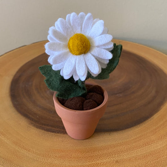 Daisy: April Birth Month Felt Flower