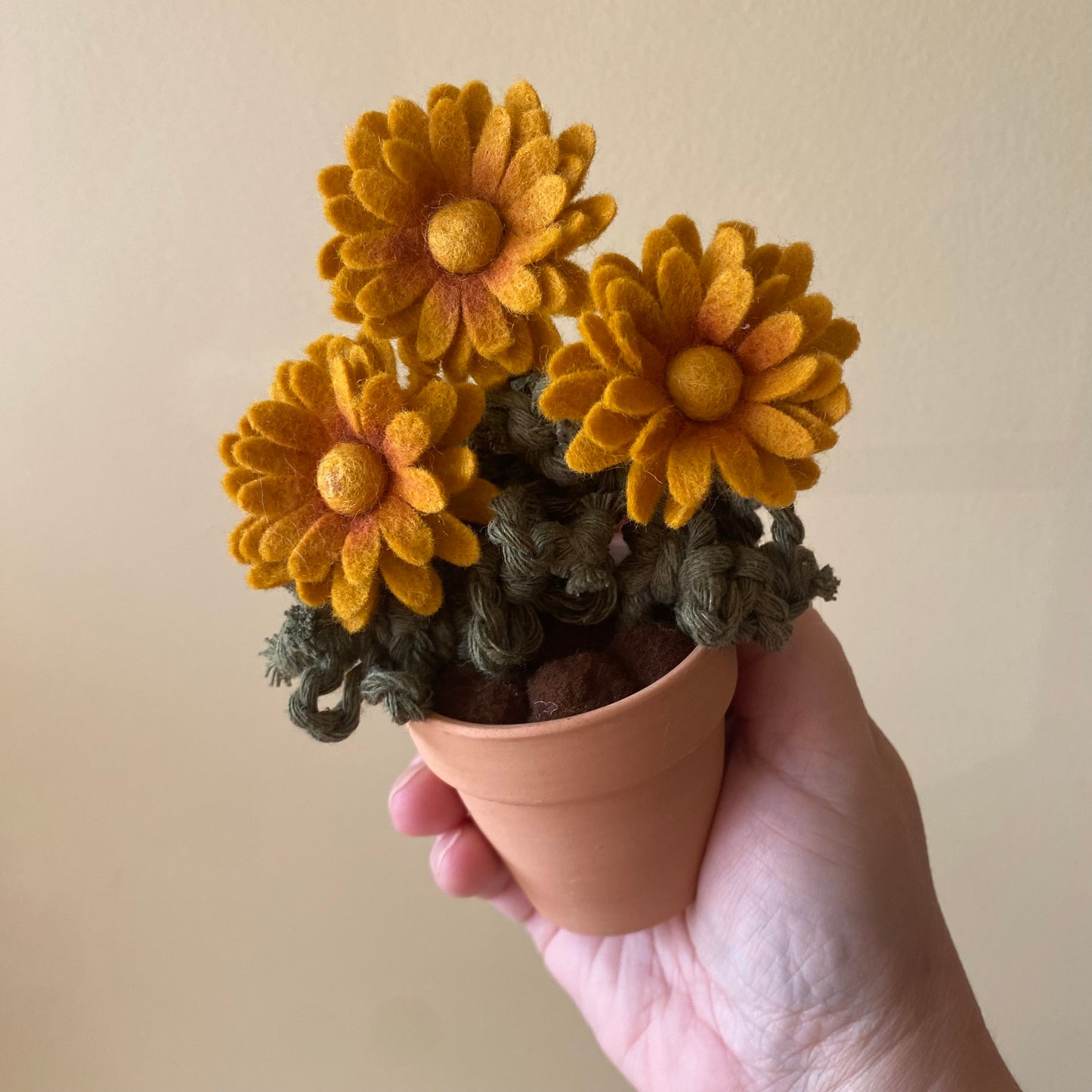 Vintage Gold Chrysanthemum