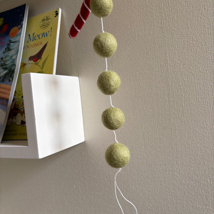 Felt Tree & Candy Cane Garland