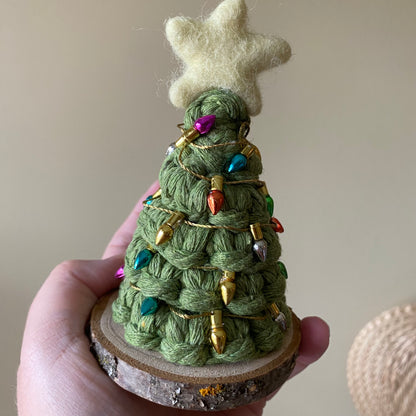 Macrame Christmas Tree (no working lights)