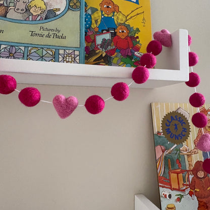 Garland- Bright Pink Hearts