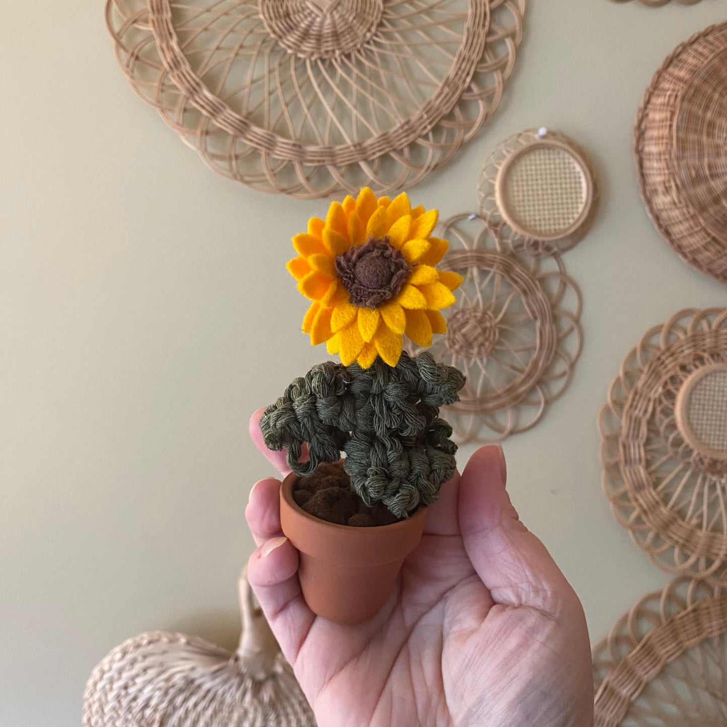 Macrame and felt sunflower ***older style***
