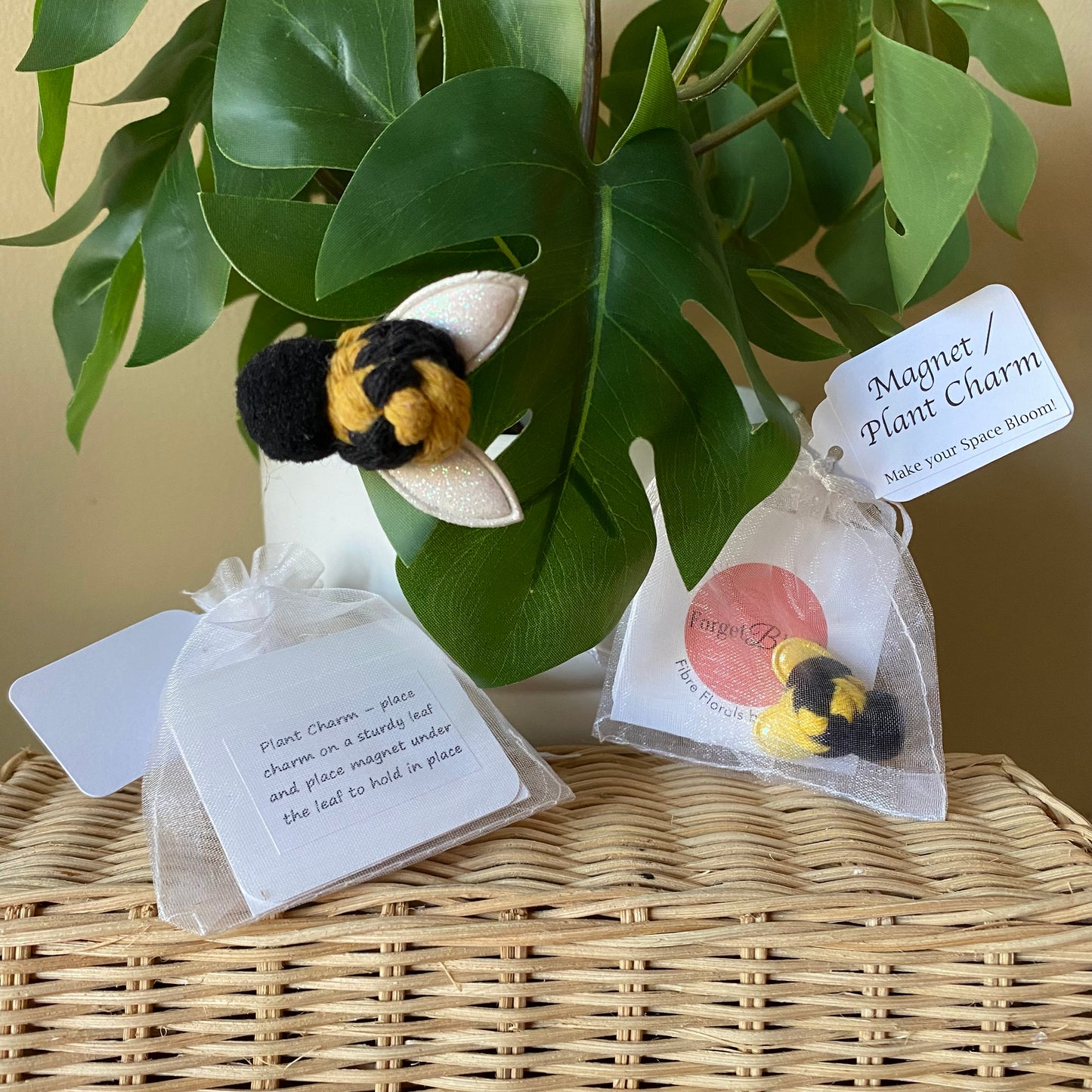 Plant Charm/Magnet - Bee