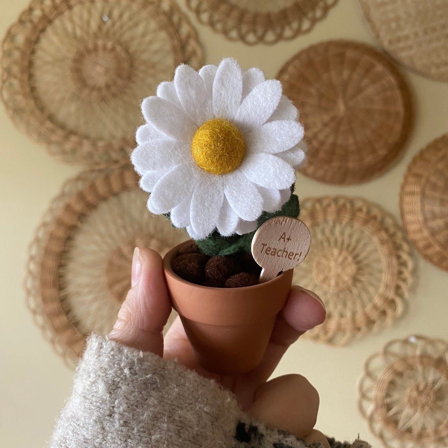 Daisy: April Birth Month Felt Flower
