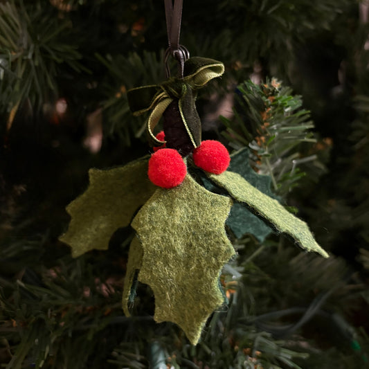 Hanging Holly