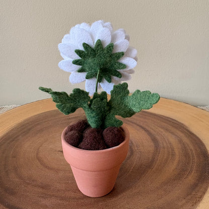 Daisy: April Birth Month Felt Flower
