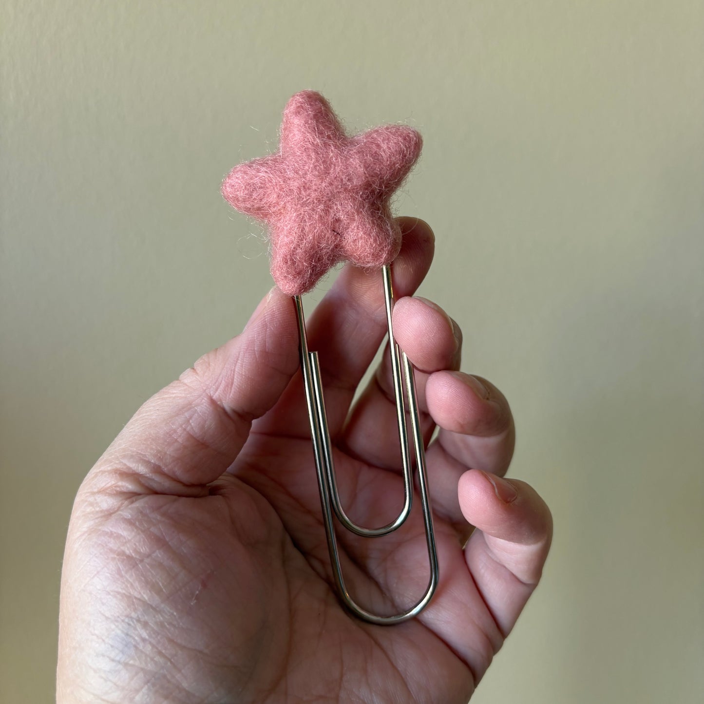 Felt Star Oversized Paperclip Bookmark